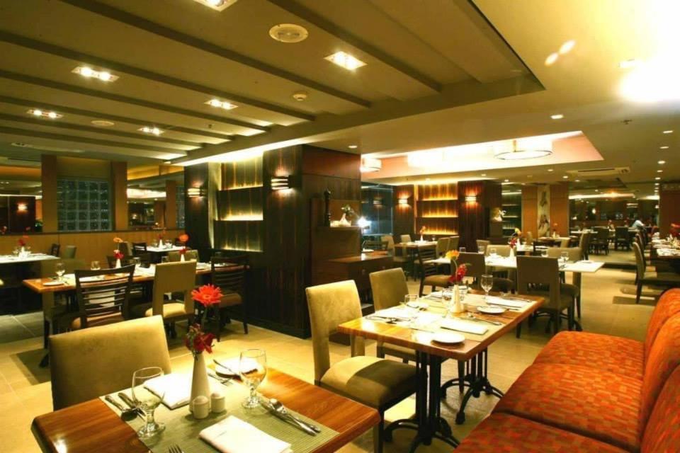 Studio Unit Condo At Antel Serenity Suites Makati Manila Eksteriør billede