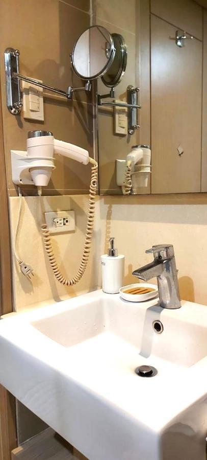 Studio Unit Condo At Antel Serenity Suites Makati Manila Eksteriør billede